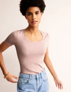 Nightwear & Lougewear | T-Shirts & Tanks-Boden Essential Jersey T-Shirt- Milkshake