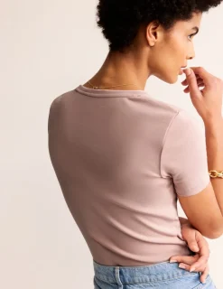 Nightwear & Lougewear | T-Shirts & Tanks-Boden Essential Jersey T-Shirt- Milkshake