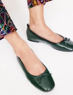 Flats-Boden Kitty Flexi Sole Ballet Flats-Ponderosa Pine Patent PonderosaPinePatent