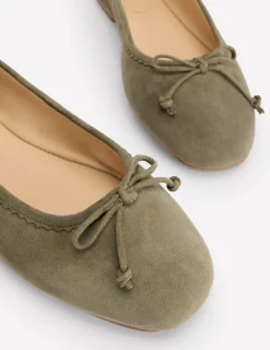 Flats-Boden Kitty Flexi Sole Ballet Flats- Green