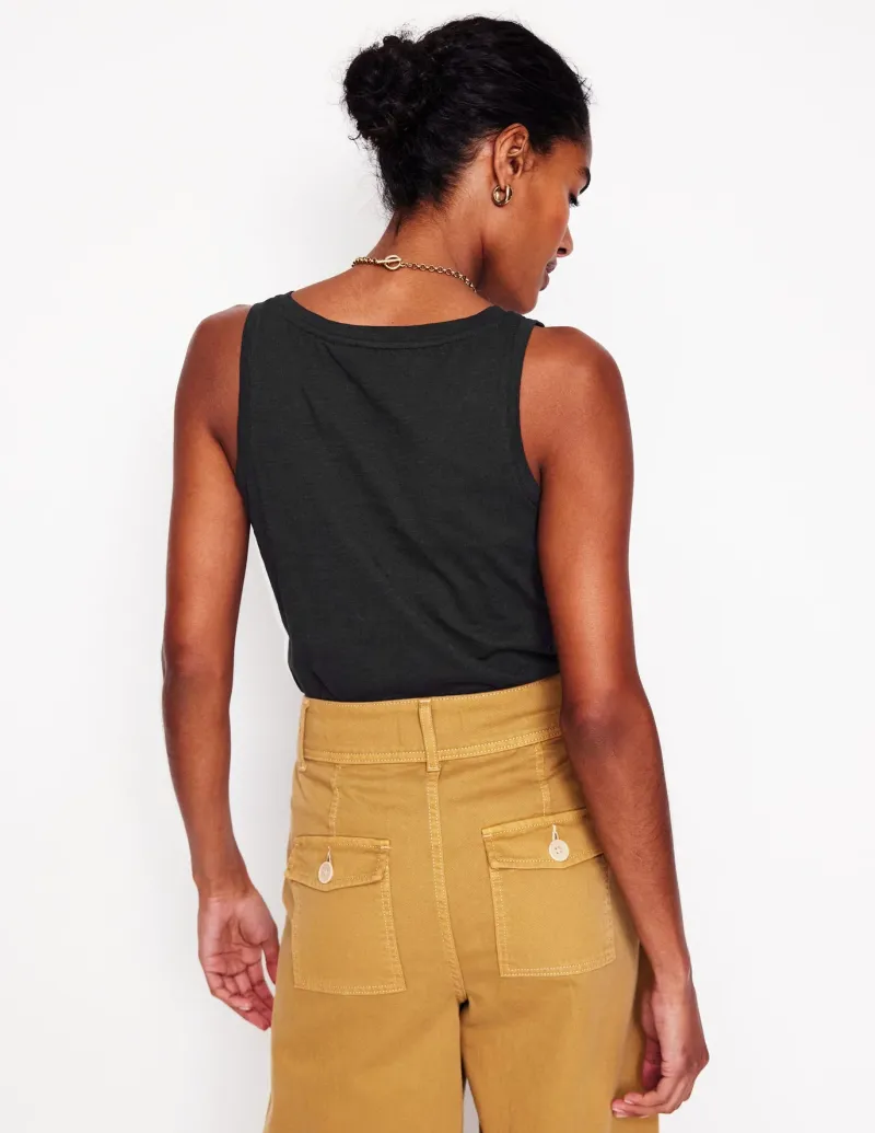 Nightwear & Lougewear | T-Shirts & Tanks-Boden Regular V-Neck Slub Tank- Black