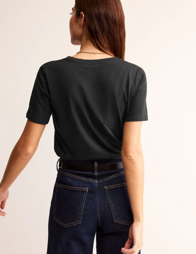 Tops & Blouses | T-Shirts & Tanks-Boden Regular V-Neck Slub T-shirt- Black